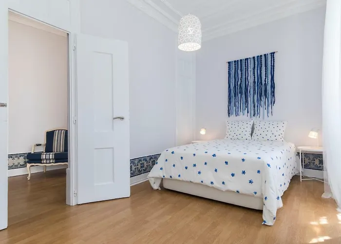 Blue Tiles In Center