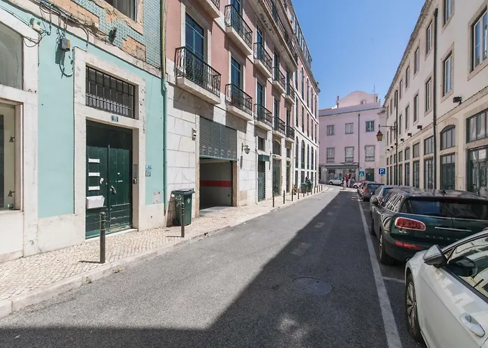 Blue Tiles In Center